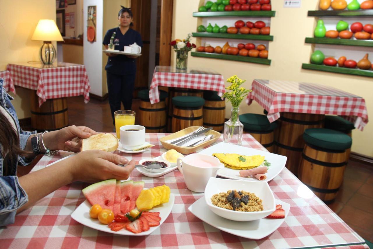 Hotel Vieja Cuba Quito Luaran gambar